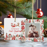 Santa Baby 1st Christmas Foto Ornament<br><div class="desc">Vier de eerste kerst van je baby met dit schattige Santa ornament! Perfect voor de eerste keer ouders, deze aandenken vangt de magie van het seizoen en zal een gekoesterde herinnering voor de komende jaren. Pas het aan met de naam van je kleintje en maak hun allereerste vakantie extra speciaal....</div>