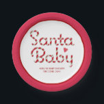 Santa Baby Christmas Baby shower Borden Papieren Bordje<br><div class="desc">Voeg een feestelijke finishing touch aan uw vakantie baby shower tafel met deze "Santa Baby" papier borden, met rode snoep rieten gestreepte typografie en een lief hart detail. Perfect voor het serveren van taart, snacks of appetizers, deze party borden brengen seizoensgebonden juichen voor uw feest. Ideaal voor baby showers in...</div>