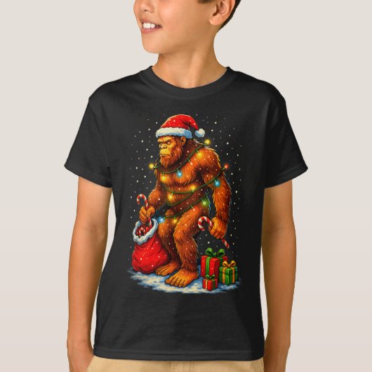 Santa Bigfoot Christmas Lights Funny Sasquatch T-shirt (Voorkant)