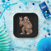 Santa Bigfoot Christmas Lights Rock Funny Papieren Bordje (Feest)