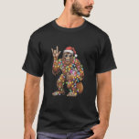 Santa Bigfoot Christmas Lights Rock Funny T-shirt<br><div class="desc">Santa Bigfoot Kerstverlichting Rock Grappige Sasquatch Geloof</div>