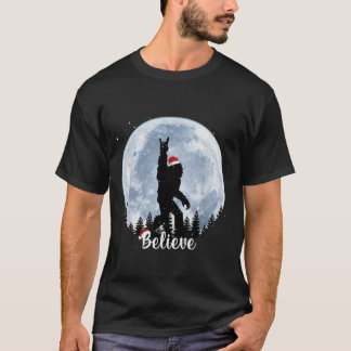 Santa Bigfoot Christmas Rock Funny Sasquatch Belie T-shirt