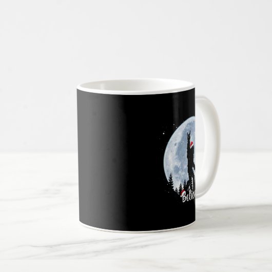 Santa Bigfoot Christmas Rock Roll Sasquatch Believ Koffiemok (Voorkant rechts)