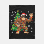 Santa Bigfoot Christmas Tree Funny Football Sasqua Fleece Deken (Voorkant)