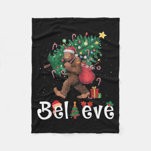 Santa Bigfoot Christmas Tree Lights Sasquatch Beli Fleece Deken (Voorkant)