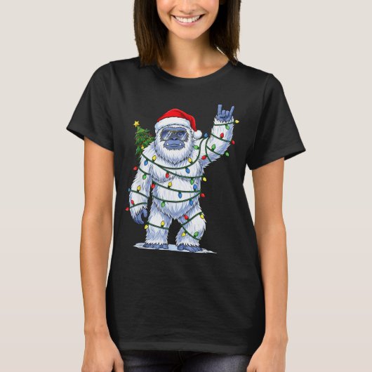 Santa Bigfoot Christmas Tree Xmas Lights Funny Sas T-shirt (Voorkant)