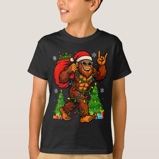 Santa Bigfoot Christmas Tree Xmas Lights Funny Sas T-shirt (Voorkant)