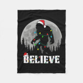 Santa Bigfoot Kerstverlichting Grappig Sasquatch B Fleece Deken (Voorkant)