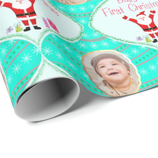 Santa Celebrates Baby's eerste kerstfoto Cadeaupapier (Rol Hoek)