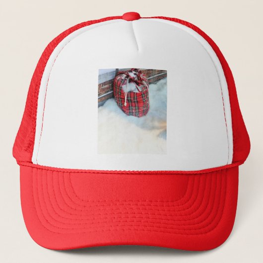Santa Claus Bag in sneeuw Trucker Pet (Voorkant)