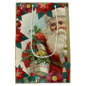 Santa Claus bringing gifts and presents Medium Cadeauzakje (Achterkant)
