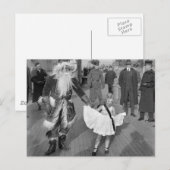 Santa Claus en Little Girl op Deck, 1925 Feestdagenkaart (Voorkant / Achterkant)