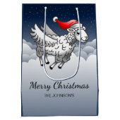 Santa Claus Flying Christmas Sheep Medium Cadeauzakje (Achterkant)