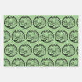 Santa Claus Giving Gift to Bigfoot Inpakpapier Vel (Voorkant 3)