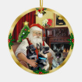 Santa / Duitse herder en pup Keramisch Ornament (Voorkant)