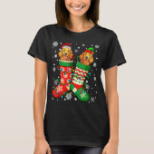 Santa Elf Golden Retriever Dog In Christmas Socks T-shirt (Voorkant)