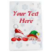 Santa en Elf Cute en grappige tekenaars die naar d Medium Cadeauzakje (Voorkant)