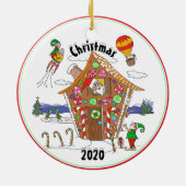 Santa en Elves in Gingerbrood House Comic Design Keramisch Ornament (Achterkant)