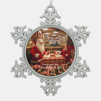 Santa en Mrs Frankenmuth, MI Snowflake 1 Tin Sneeuwvlok Ornament
