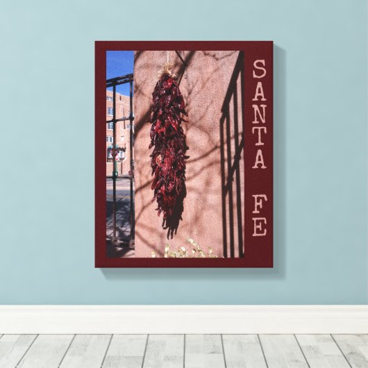 Santa Fe Chili Ristra met Shadows Canvas Print (Insitu (Houten vloer))