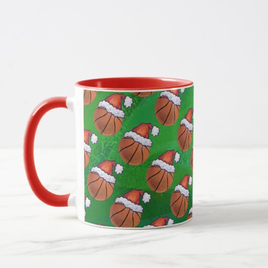 Santa Hat Basketball over Groen Mok (Links)