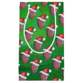 Santa Hat Football op groen Klein Cadeauzakje (Voorkant)