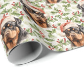 Santa Hat Rottweiler Dog Christmas Holly Cadeaupapier (Rol Hoek)