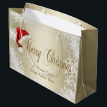 Santa Hat Snowflake Gold Christmas Groot Cadeauzakje<br><div class="desc">Gouden kerstcadeautassen met rode kerstmuts en vrolijk kerstfeest op een  sneeuwvlok en gouden achtergrond. Deze elegante gouden sneeuwvlok kerstcadeautassen zijn gemakkelijk op maat gemaakt met jouw tekst.</div>