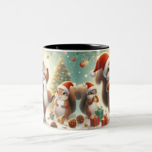 Santa Hat Squirrel Celebration Coffee Mok (Center)