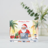 Santa is working on line for Christmas Holiday Feestdagenkaart (Staand voorkant)