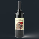 Santa Kat Christmas Wine Label Wijn Etiket<br><div class="desc">Personaliseer eenvoudig alle tekst op dit schattige wijnflesetiket met een zoete bruine, oranje en witte tabby kat gekleed voor het kerstvakantieseizoen als Kerstman in een rood pet afgewerkt met witte vacht. Holly bessen en groene bladeren maken het ontwerp compleet.</div>