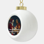 Santa knielt bij de kribbe keramische bal ornament (Rechts)