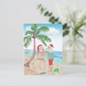 Santa op het strand Een zandsneeuwpop bouwen Briefkaart (Staand voorkant)