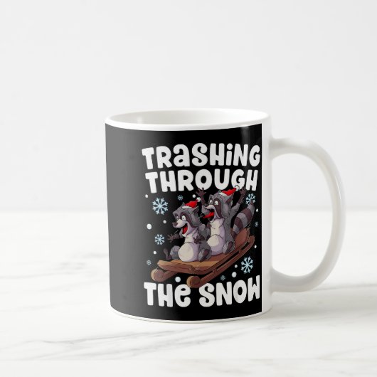Santa Racoon Trashing Through The Snow Cute Christ Koffiemok (Rechts)