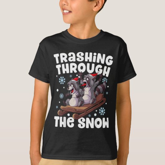 Santa Racoon Trashing Through The Snow Cute Christ T-shirt (Voorkant)