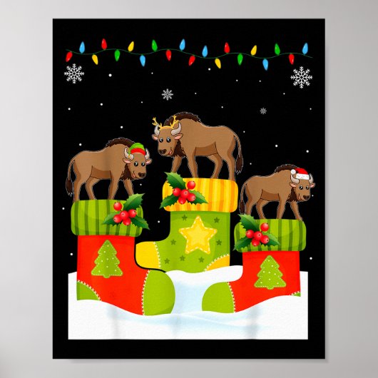 Santa Reindeer Elf Wildebeest In Christmas Socks U Poster (Voorkant)