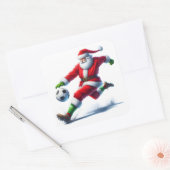 Santa schopt een Voetbal buiten Vierkante Sticker (Envelop)