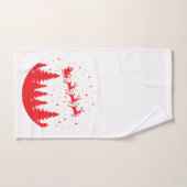 Santa Sleigh and Reindeer Flying Over Treetops Red Bad Handdoek (Handdoek)