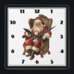 Santa Traditional Christmas Vierkante Klok<br><div class="desc">Een klok met een  stijl afbeelding met klassieke Sinterklaas zitten in een ouderwetse armstoel. Heerlijk traditioneel kerstontwerp.</div>