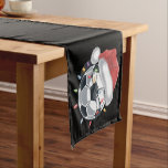 Santa Voetbal Sports Christmas Soccer Player Korte Tafelloper<br><div class="desc">Santa Voetbal Sports Christmas Soccer Player</div>