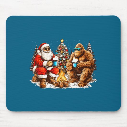 Santa With Bigfoot Christmas Campfire Funny Sasqua Muismat (Voorkant)