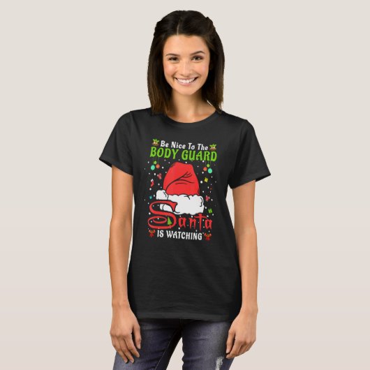 Santa Xmas Pajamas Be Nice To The Body Guard Chris T-shirt (Voorkant volledig)
