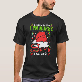 Santa Xmas Pyjama Wees Aardig Voor De Lpn Verpleeg T-shirt