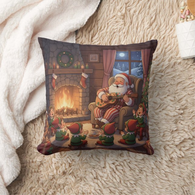 Santa's Christmas Eve Serenade: Cozy Fireplace Kussen (Deken)