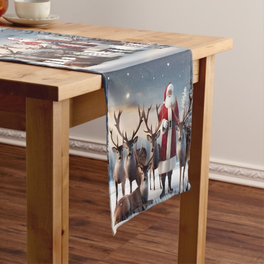 Santa's Crew: Father Christmas poseert rendieren Korte Tafelloper (Voorbeeld)