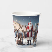 Santa's Crew: Kerstman poseert met rendieren Papieren Bekers (Achterkant)