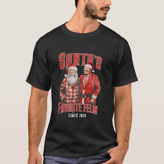 Santa's favoriete misdadiger sinds 2024 kerstpyjam t-shirt (Voorkant)