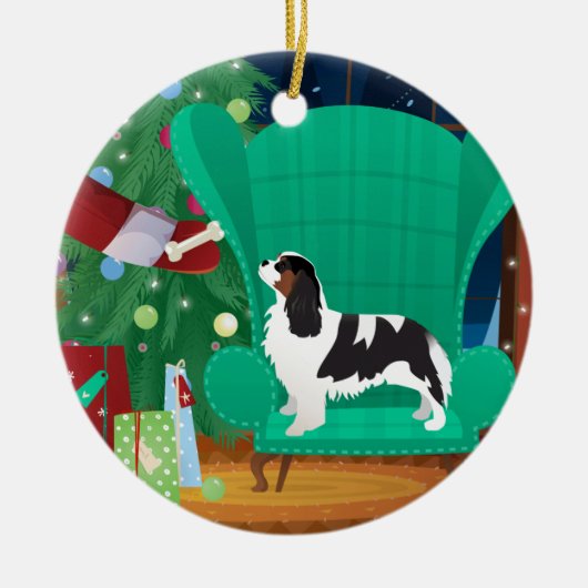 Santa's Gift - Cavalier King Charles Spaniel Tri Keramisch Ornament (Voorkant)