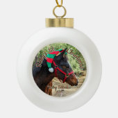 Santa's Horse Elf Holiday Keramische Bal Ornament (Voorkant)