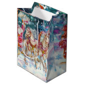 Santa's Magical Horse Sleigh Sneeuwnacht Medium Cadeauzakje (Voorkant Gekanteld)